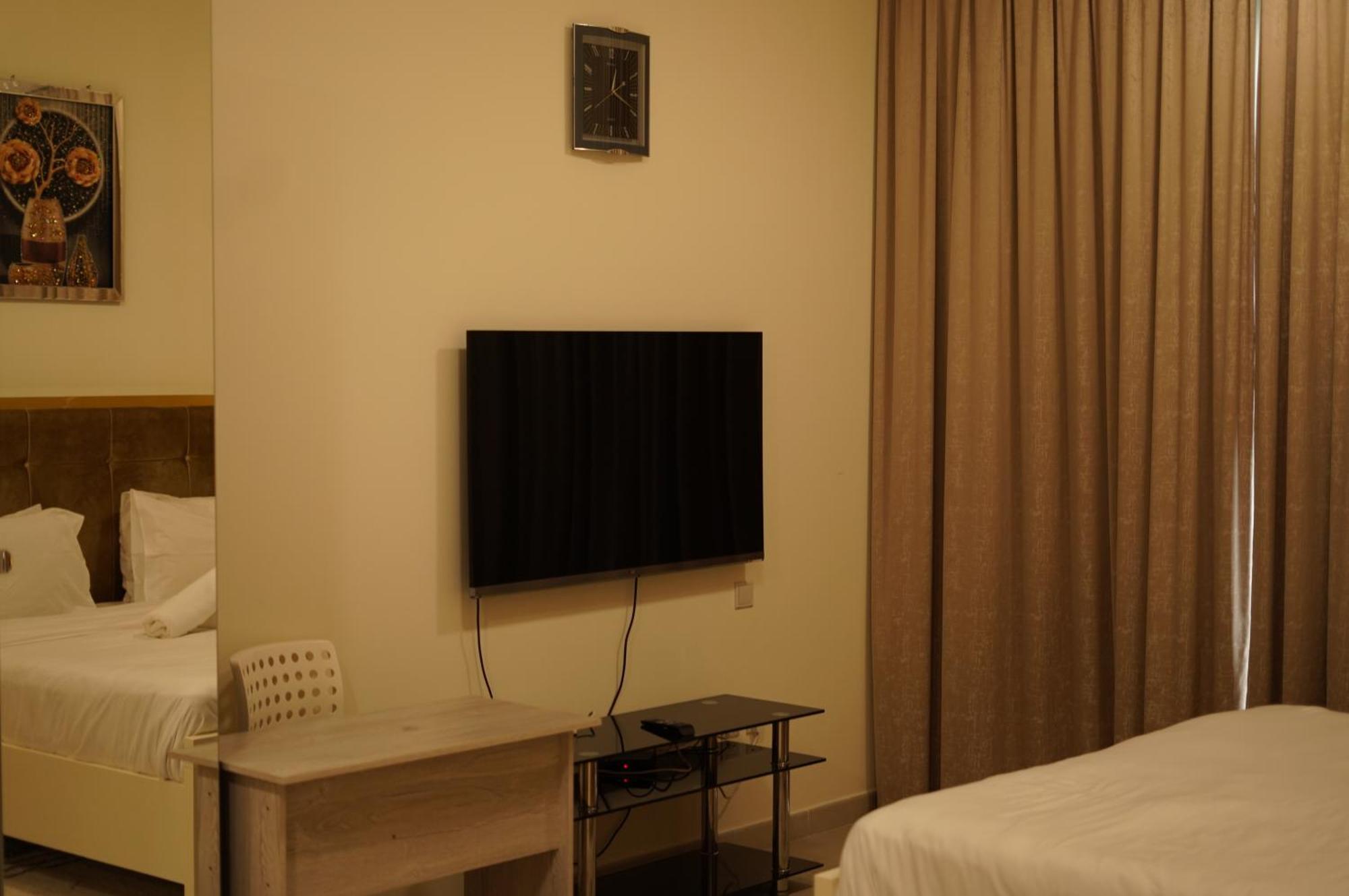 شقة Brown Stone - Mirdif Hills Airport دبي